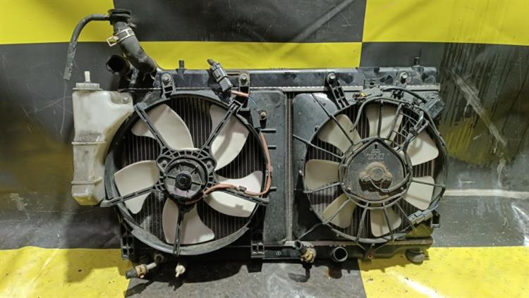 Радиатор основной Хонда Фит во Владикавказе 105259