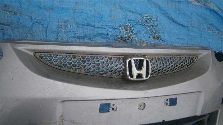 Решетка бампера Хонда Джаз во Владикавказе 14126