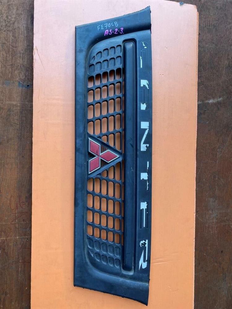 Решетка радиатора Мицубиси Кантер во Владикавказе 204165