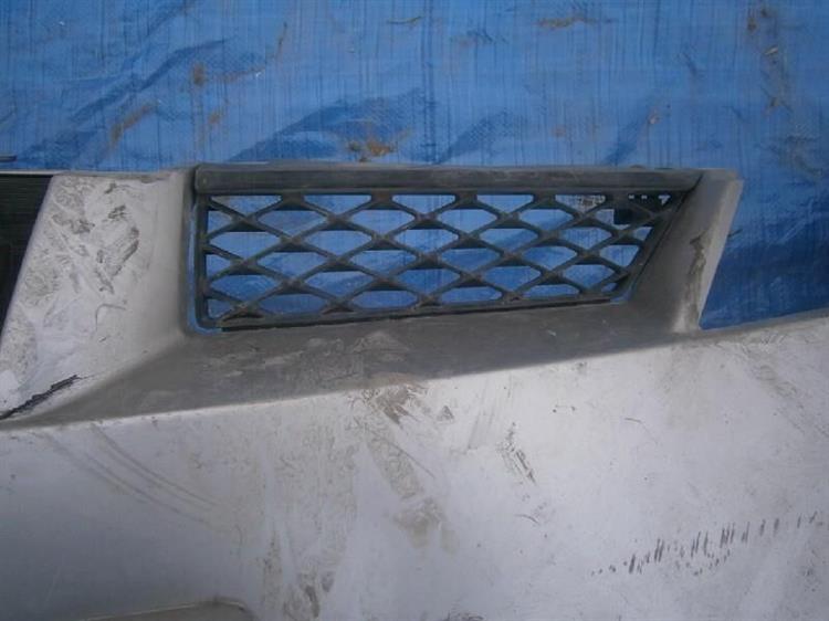 Решетка радиатора Ниссан Вингроуд во Владикавказе 21736