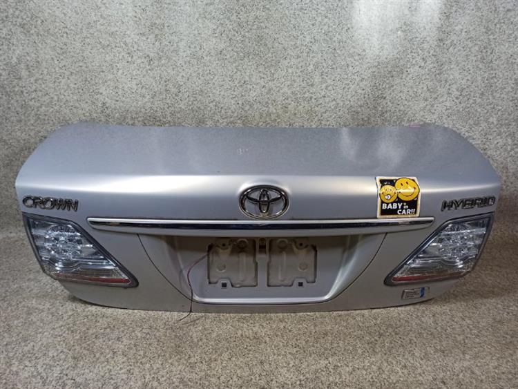 Крышка багажника Тойота Краун во Владикавказе 247172