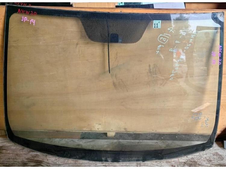 Лобовое стекло Тойота Приус во Владикавказе 249558