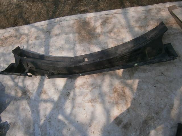 Решетка под лобовое стекло Тойота Королла Румион во Владикавказе 25550