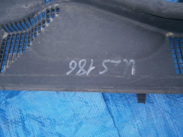 Решетка под лобовое стекло Тойота Краун во Владикавказе 25698