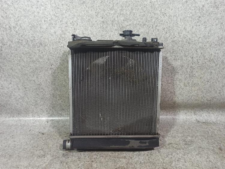 Радиатор основной Ниссан Рукс во Владикавказе 331024
