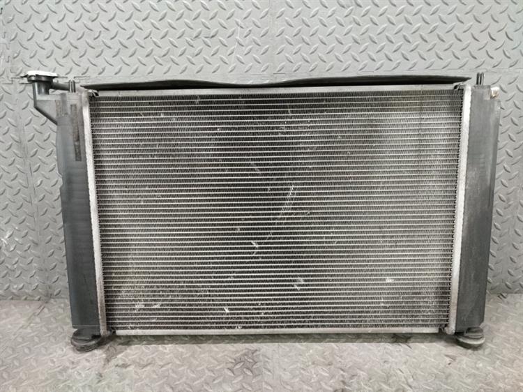 Радиатор основной Тойота Виш во Владикавказе 431311