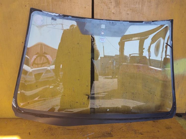 Лобовое стекло Тойота Аллион во Владикавказе 47998