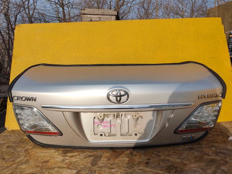 Крышка багажника Тойота Краун во Владикавказе 50774