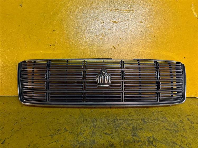 Решетка радиатора Тойота Краун во Владикавказе 54549