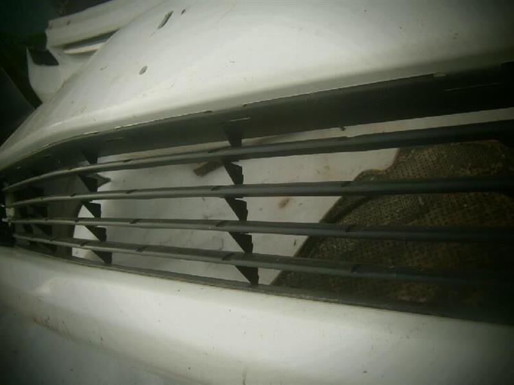 Решетка радиатора Тойота Приус во Владикавказе 72763