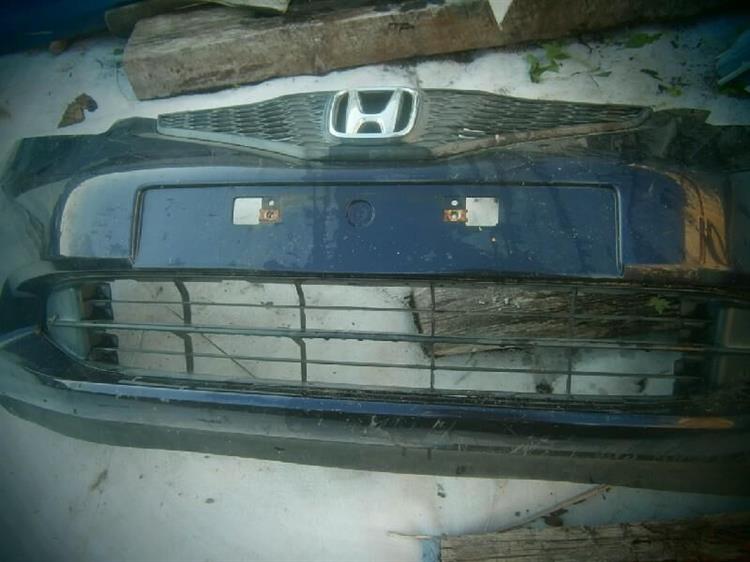 Решетка бампера Хонда Фит во Владикавказе 72970