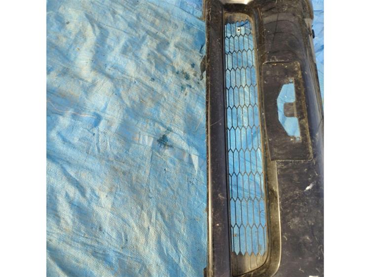 Решетка радиатора Тойота Исис во Владикавказе 88182